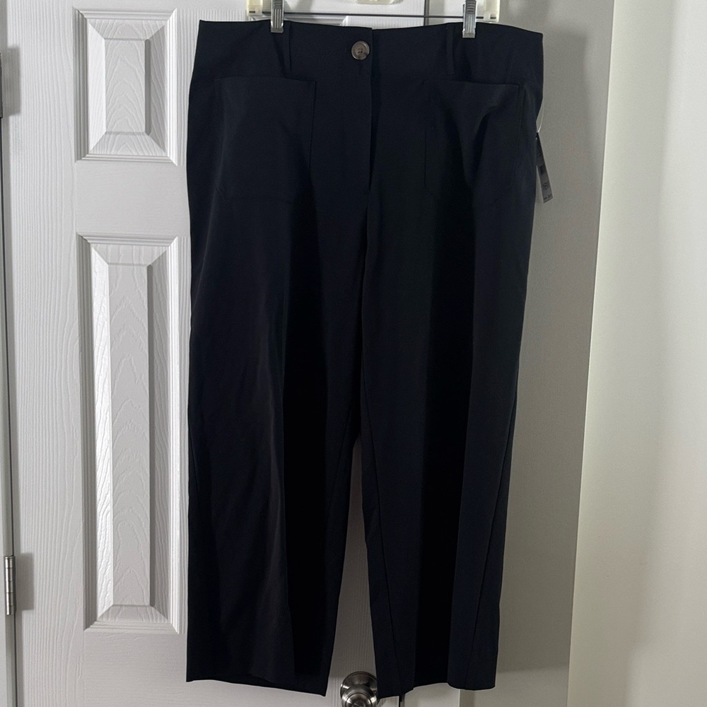 Rafaella Women's Plus Black Crop Pants